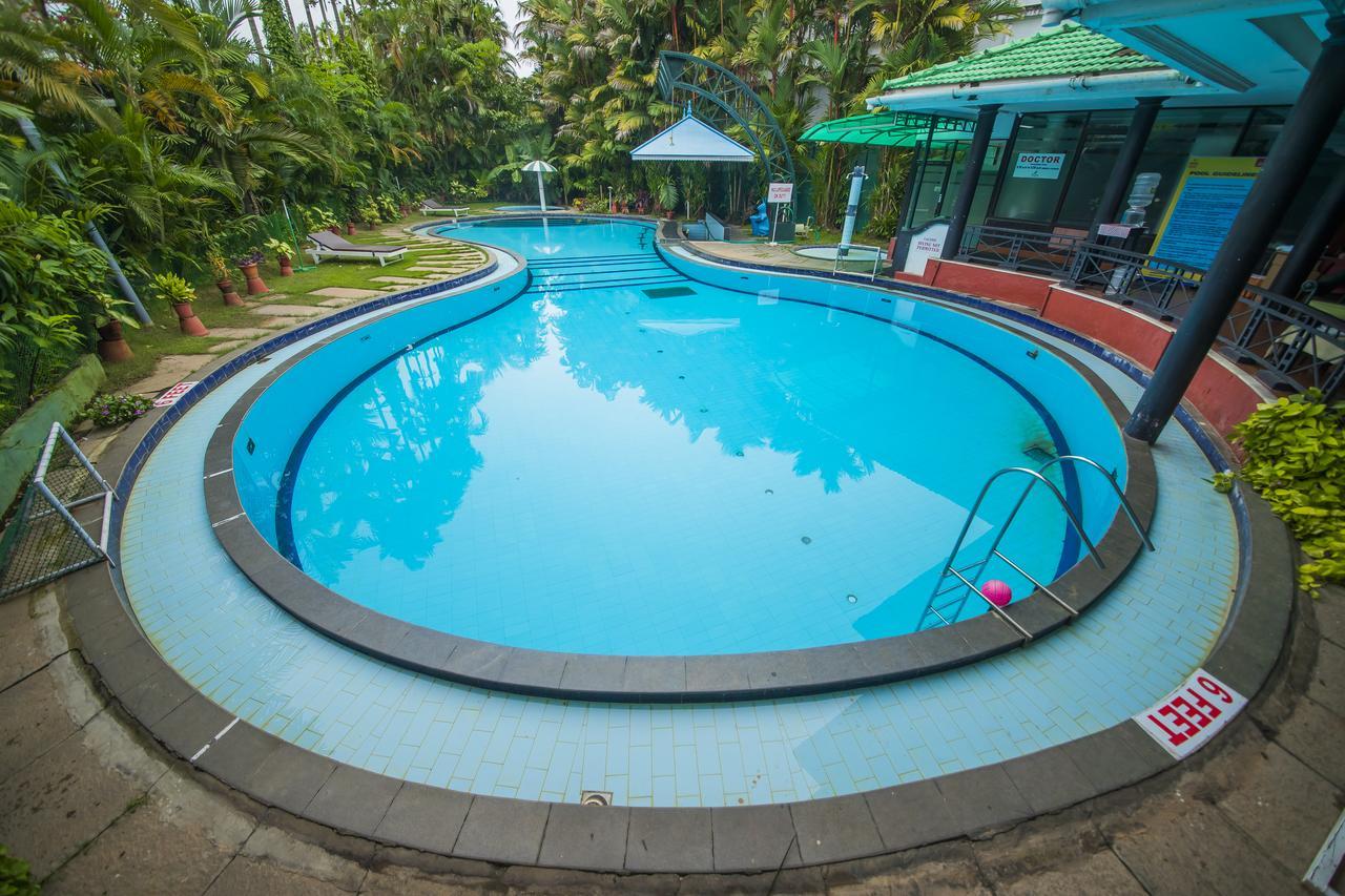Hotel The Renai Cochin à Kochi Extérieur photo