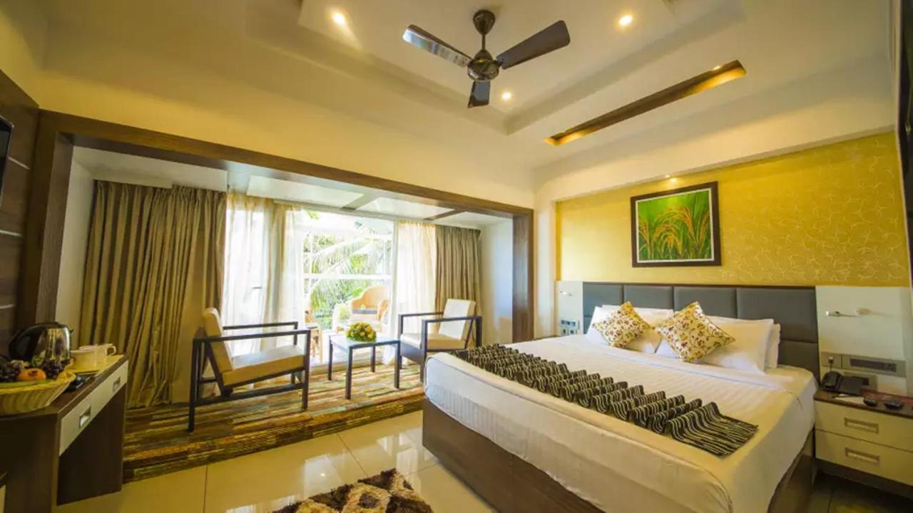 Hotel The Renai Cochin à Kochi Extérieur photo