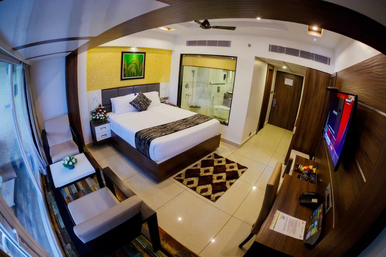 Hotel The Renai Cochin à Kochi Extérieur photo